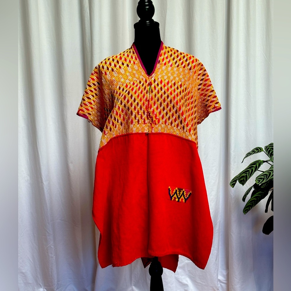 Handmade poncho from Guatemala. Mid-heavy weight woven fabric. Open sides. OS